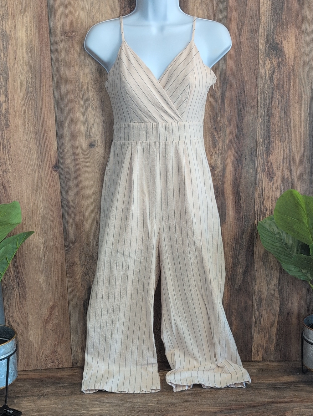 Altar'd State Pinstripe Crop Wide-Leg Jumpsuit S        843A